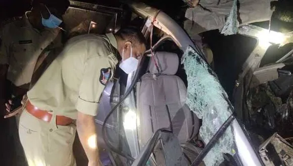 ആന്ധ്രാപ്രദേശിൽ വാഹനാപകടം; ആറ് സ്ത്രീകളും രണ്ട് കുട്ടികളും ഉള്‍പ്പെടെ 9 പേര്‍ മരണപ്പെട്ടു