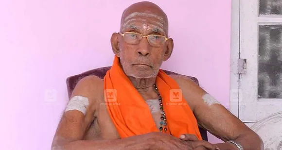 വര്‍ക്കല ശിവഗിരി മുന്‍ മഠാധിപതി സ്വാമി പ്രകാശാനന്ദയുടെ നിര്യാണത്തില്‍ മുന്‍ മുഖ്യമന്ത്രി ഉമ്മന്‍ ചാണ്ടി അനുശോചിച്ചു
