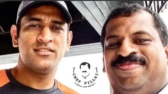 ജാര്‍ഖണ്ഡില്‍ ജനിച്ചു വളർന്ന ധോണി കർമ്മം കൊണ്ട് ചെന്നൈ ടീമിനൊപ്പം നടന്ന് പാതി ഹിന്ദി കലർന്ന തമിഴിൽ രസം കിട്ടുമോ എന്ന ചോദിച്ചപ്പോൾ എന്നെ അത്ഭുതപ്പെടുത്തിയിരുന്നു; വ്യായാമത്തിന്‌  രാവിലെ ഇറങ്ങിയ ധോണി എന്നെ കണ്ടതോടെ ചേർത്തുപിടിച്ച് തലേ ദിവസത്തെ ഭക്ഷണത്തിന് നൂറുമാർക്കാണ് നൽകിയത്; ശരിക്കും പറഞ്ഞാൽ കുളിരുള്ള ഓർമ്മ: എംഎസ് ധോണിയെക്കുറിച്ച്‌ ഷെഫ് സുരേഷ് പിള്ള എഴുതുന്നു
