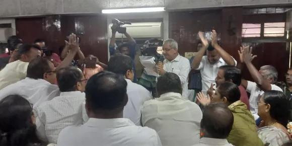 പ്രതിപക്ഷ പ്രതിഷേധ ബഹളത്തിനിടയിൽ പാലക്കാട് നഗരസഭ ബജറ്റ് അവതരിപ്പിച്ചു