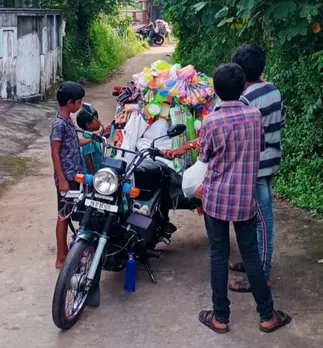 കൊഴിഞ്ഞു പോയ തലമുടി 100 ഗ്രാമിന് നൂറു രൂപ... പുതിയ കച്ചവടവുമായി  തമിഴ് സംസാരിക്കുന്നവർ ! നെന്മാറയില്‍ ഭീതിയോടെ  പൊതുജനം...