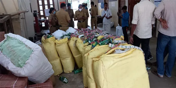 പാലക്കാട് 575 കിലോ നിരോധിത പുകയില ഉദ്പന്നങ്ങൾ പിടികൂടി