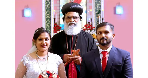 വിവാഹിതരായി