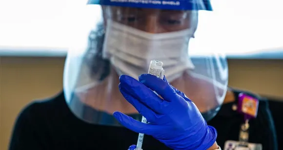 കോവിഡ് വ്യാപനം;  തമിഴ്‌നാട്ടില്‍ കൂടുതല്‍ നിയന്ത്രണങ്ങള്‍ ഏര്‍പ്പെടുത്തി; മറ്റു സംസ്ഥാനങ്ങളില്‍നിന്നും വിദേശത്തുനിന്നും വരുന്നവര്‍ക്ക് രജിസ്‌ട്രേഷന്‍ നിര്‍ബന്ധമാക്കി