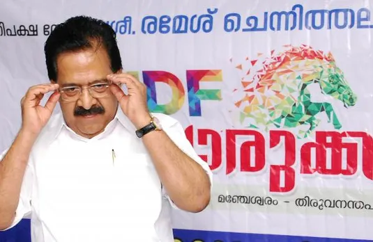 നമ്മുടെ മുന്നിലുള്ളത് ഇടത്പക്ഷത്തിനേയും ട്വന്റി-20 പാര്‍ട്ടിയേയും ഇല്ലാതാക്കാനുള്ള തെരഞ്ഞെടുപ്പാണ്. ജനാധിപത്യത്തില്‍ ജനങ്ങളാണ് വലുത്, തീരുമാനിക്കേണ്ടത് മുതലാളിമാരല്ല; ഈ തെരഞ്ഞെടുപ്പ് പണ ഭീമന്മാര്‍ക്കെതിരേയുള്ള പോരാട്ടമാണ്.;  ഇടതുപക്ഷത്തിനകത്തും പണം, മറ്റുള്ളവര്‍ക്കും പണം; ഈ തെരഞ്ഞെടുപ്പോട് കൂടി ട്വന്റി-ട്വന്റിയുടെ കഥ കഴിയും; കേരള ജനതയെ പറ്റിക്കാന്‍ കുറേ മുതലാളിമാര്‍ ഇറങ്ങിയിരിക്കുന്നു;  ട്വന്റി-ട്വന്റിക്കെതിരെ രൂക്ഷ വിമര്‍ശനവുമായി രമേശ് ചെന്നിത്തല