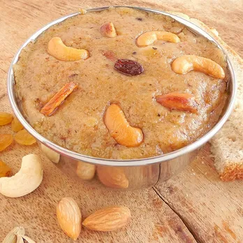 കുട്ടികള്‍ക്ക് ഏറെ ഇഷ്ടപ്പെടുന്ന ബ്രെഡ് ഹല്‍വ വീട്ടില്‍ തയ്യാറാക്കാം