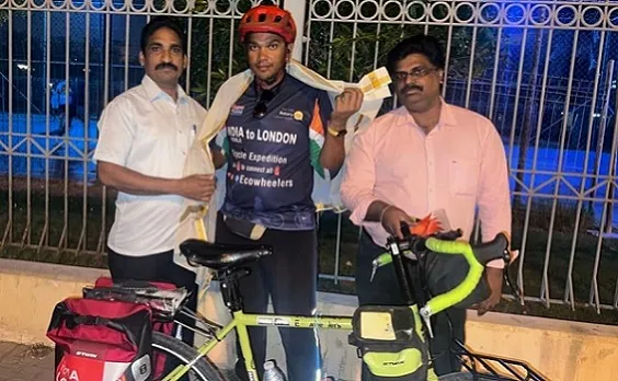 രാജ്യാന്തര സൈക്കിൾ യാത്രികൻ ഫായിസ് അഷ്റഫ് അലിയെ ആദരിച്ച് പന്തളം പ്രവാസി ഫോറം