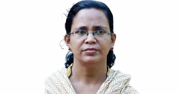 പാര്‍ട്ടിയാണ് കോടതി എന്ന് പറയുന്ന ഒരു പരാമര്‍ശം ജോസഫൈനില്‍ നിന്ന് ഉണ്ടായത് പാര്‍ട്ടിയുടെ ചട്ടങ്ങള്‍ക്ക് കീഴില്‍ നിലക്കുന്നത് കൊണ്ടാണ്. വനിതാ കമ്മീഷന്‍ അടക്കമുള്ള എല്ലാ കമ്മീഷനുകളും സര്‍ക്കാറിന് അതീതമായി നില്‍ക്കാന്‍ കഴിയുന്ന ഒരു സ്വതന്ത്ര ഇടമായി മാറണം എന്ന് കെ കെ രമ