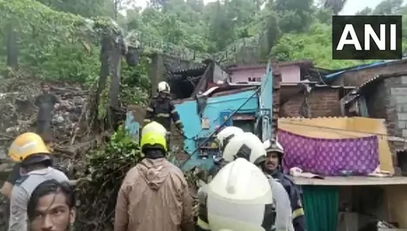 മുംബൈയില്‍ കനത്ത മഴയെ തുടര്‍ന്നുണ്ടായ മണ്ണിടിച്ചിലില്‍ മരിച്ചത് 23 പേര്‍