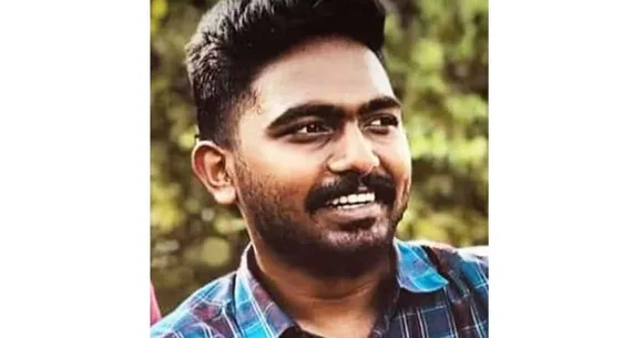ലോറി ബൈക്കില്‍ ഇടിച്ചു, പിന്നാലെ വൈദ്യുതി പോസ്റ്റിലും ! തുടര്‍ന്നുണ്ടായ തീപിടിത്തത്തില്‍ ബൈക്ക് യാത്രികന് ദാരുണാന്ത്യം; ഞെട്ടിക്കുന്ന അപകടമുണ്ടായത് താനൂരില്‍