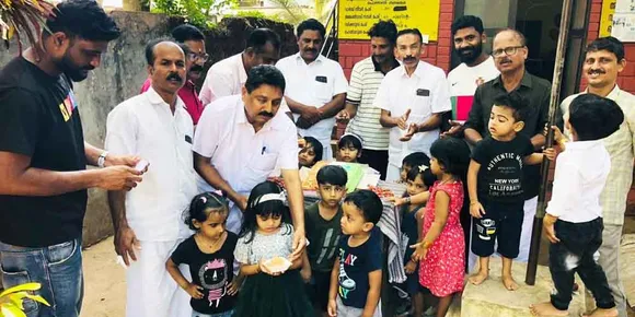 പൊന്നാനി മണ്ഡലം കോൺഗ്രസിന്റെ ആഭിമുഖ്യത്തിൽ കോൺഗ്രസ് ജന്മദിനം അംഗൻവാടി കുട്ടികൾക്കൊപ്പം ആഘോഷിച്ചു