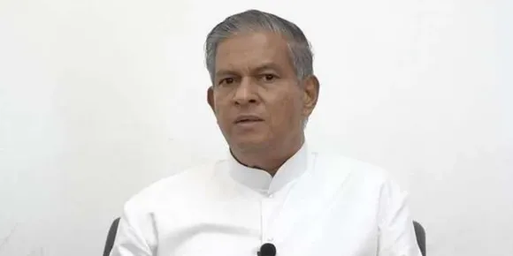 മു​ത​ല​പ്പൊ​ഴി​യി​ൽ മ​ന്ത്രി​മാ​രെ ത​ട​ഞ്ഞ ഫാ. ​യൂ​ജി​ൻ പെ​രേ​ര​യ്ക്കെ​തി​രെ കേസ്; പൊലീസ് കേ​സെ​ടു​ത്തത് ക​ലാ​പ​ഹ്വാ​ന​ത്തി​നും റോഡ് ഉപരോധിച്ചതിനും; ക​ണ്ടാ​ല​റി​യാ​വു​ന്ന 50​ല​ധി​കം പേ​ർ​ക്കെ​തി​രെയും കേ​സ്
