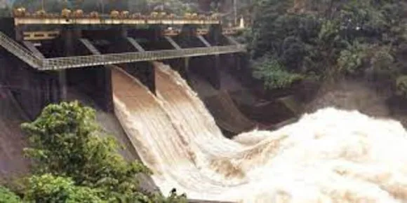 തീവ്ര മഴ ; ജലനിരപ്പ് ഉയര്‍ന്നു; മൂന്ന് ഡാമുകള്‍ തുറന്നു; ജനങ്ങള്‍ക്ക് ജാഗ്രത നിർദേശം