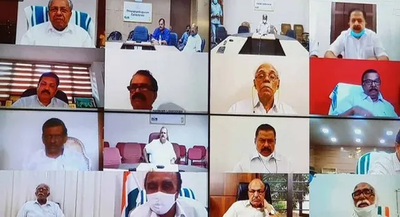 തിരുവനന്തപുരം അന്താരാഷ്ട്ര വിമാനത്താവളത്തിന്‍റെ നടത്തിപ്പും മേല്‍നോട്ടവും അദാനി എന്‍റര്‍പ്രൈസസിനെ ഏല്‍പ്പിക്കാന്‍ കേന്ദ്രമന്ത്രിസഭ എടുത്ത തീരുമാനം പിന്‍വലിക്കണമെന്ന് സര്‍വകക്ഷി യോഗം