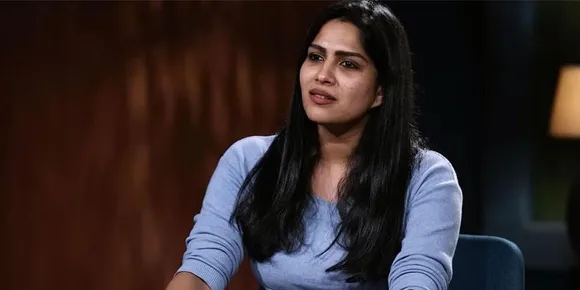 നോ പറയേണ്ടിടത്ത് നോ പറയാന്‍ അന്ന് ധൈര്യം കാണിച്ചതാണ് തനിക്ക് ശക്തിയായത്. എന്നോട് മോശം ചോദ്യം ചോദിച്ചവരുണ്ട്, വനിതാ പരിഹാര സെല്‍ വന്നതു കൊണ്ട് കാര്യമൊന്നുമില്ല: സ്വാസിക