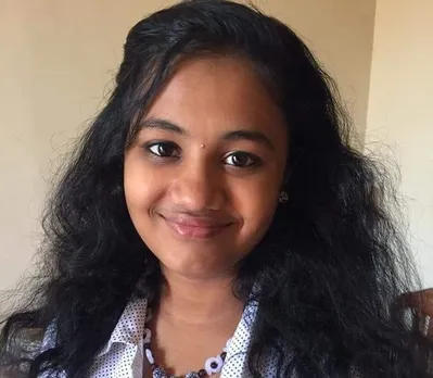 കൊതുകു കടിയേറ്റ് ഒരു ലക്ഷത്തില്‍ ഒരാള്‍ക്ക് മാത്രം സംഭവിക്കുന്ന അപൂര്‍വ രോഗം ബാധിച്ചു; വേദനയുടെ ലോകത്ത് നിന്ന് സാന്ദ്ര യാത്രയായി; യുഎഇയില്‍ താമസിച്ചിരുന്ന സാന്ദ്രയ്ക്ക് രോഗം ബാധിച്ചത് നാട്ടില്‍ വച്ച്‌