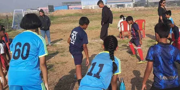 പിഎംജി ഫൗണ്ടേഷൻ നടത്തുന്ന അഖിലേന്ത്യ ഫുട്ബോൾ ടൂർണമെന്റിൽ ഉജ്വല പ്രകടനം കാഴ്ചവെച്ച് അണ്ടർ 12 ഫുട്ബോൾ  ഫൈനലില്‍ എത്തി  ജാർഖണ്ഡിലെ ദൻബാർഡ് ജില്ലയിൽ നിന്നെത്തിയ പരംജിത് മംഗൾ മറാണ്ടിയും പ്രകാശ് മറാണ്ടിയും താരമായി