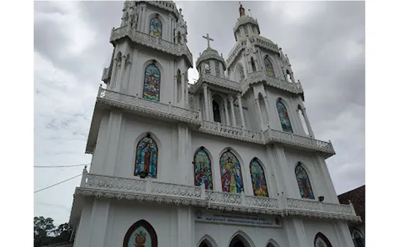 കുറവിലങ്ങാട് മേജര്‍ ആര്‍ക്കിഎപ്പിസ്‌കോപ്പല്‍ മര്‍ത്ത് മറിയം അര്‍ക്കദിയാക്കോന്‍ തീര്‍ത്ഥാടന ദോവലയത്തില്‍ ജപമാല റാലി നാളെ