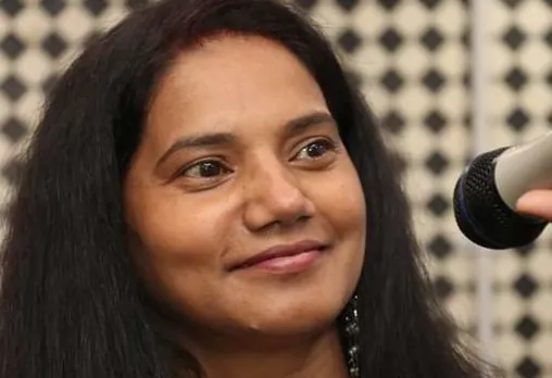 കുടുംബവും കുഞ്ഞുങ്ങളുമായി കഴിയുന്നവർ നാടുപറ്റാൻ കാത്തിരിക്കുകയാണ്. ഒരു മാസം അല്ല, രണ്ടു മാസം അവർ ക്വാറന്റൈനിൽ ഇരുന്നു കൊള്ളും - കുവൈറ്റിലെ മലയാളി നേഴ്‌സിന്റെ കുറിപ്പ്