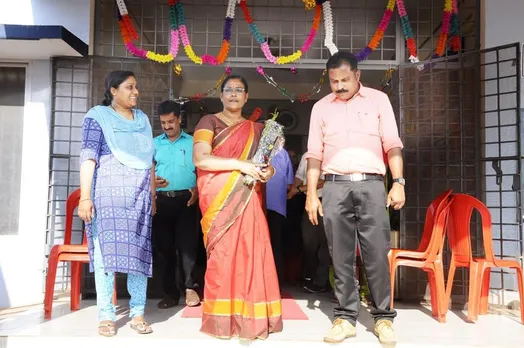 മൊഗ്രാൽ പുത്തൂർ കുടുംബാരോഗ്യകേന്ദ്രത്തിലെ പി.എച്ച്.എൻ. എം വത്സല സർവ്വീസിൽ നിന്നും വിരമിച്ചു