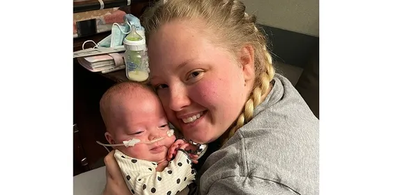 ശരീരത്തിൽ ഇടതും വലതും ഭാഗത്തായി രണ്ടു ഗർഭപാത്രങ്ങൾ; ഇരുഗര്‍ഭപാത്രങ്ങളിലും ഒരേസമയം കുഞ്ഞുങ്ങൾ; ഈ 24-കാരിയുടേത് അസാധാരണ അനുഭവം