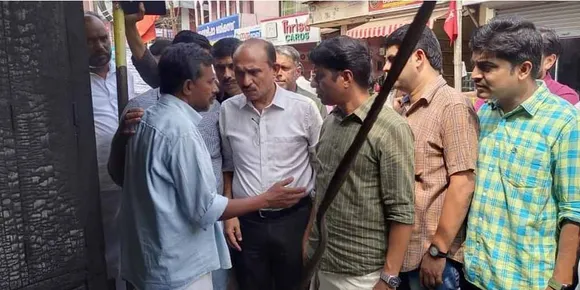 കട കത്തിനശിച്ച വ്യാപാരിക്ക് കനിവിന്റെ തണലായി മണ്ണാർക്കാട്ടെ വ്യാപാരി സമൂഹം