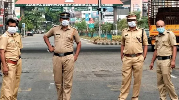 കോഴിക്കോട് ജില്ലയിലെ കൊവിഡ് പ്രതിരോധം: വാര്‍ഡുകളെ ക്രിറ്റിക്കല്‍ കണ്ടെയിന്‍മെന്റ് സോണ്‍, കണ്ടെയിന്‍മെന്റ് സോണ്‍ വിഭാഗങ്ങളാക്കി തിരിച്ച് നിയന്ത്രണം