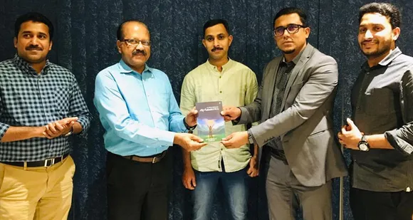 'പെയ്തൊഴിയാത്ത ഓര്‍മക്കാലം' പ്രകാശനം ചെയ്തു