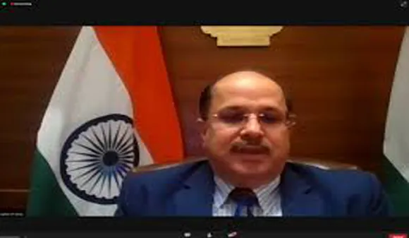 സൗദി: കൊറോണയിൽ പൊലിഞ്ഞത് 850 ഇന്ത്യക്കാർ; 1295 വിമാനങ്ങളിലായി 2,32,500 പേരെ സ്വദേശത്തെത്തിച്ചു; 2200 പേരെ നാടുകടത്ത് കേന്ദ്രങ്ങളിലൂടെയും രക്ഷപ്പെടുത്തി; സ്‌പോൺസർഷിപ് സമ്പ്രദായം നിർത്തലാക്കുന്നത് സ്വാഗതാർഹം": അംബാസഡർ ഡോ. ഔസാഫ് സഈദ്