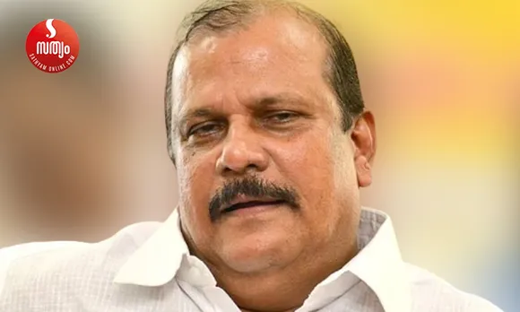 പിസി ജോര്‍ജ് പരാതിക്കാരിയെ മുറിയിലേക്ക് വിളിച്ചുവരുത്തി മോശമായ ഭാഷയില്‍ ലൈംഗീക ബന്ധത്തിന് നിര്‍ബന്ധിച്ചു ! എതിര്‍ത്തതോടെ ബലമായി കവിളില്‍ അമര്‍ത്തി ചുംബിച്ചു. ചുണ്ട് പൊട്ടിയെന്നും പരാതിയില്‍ ! വലതുകൈകൊണ്ട് ഇടതു ബ്രസ്റ്റില്‍ അമര്‍ത്തിയെന്നും പരാതിയില്‍. ജോര്‍ജ് ലൈംഗീക അതിക്രമത്തിന് ശ്രമിച്ചത് കഴിഞ്ഞ ഫെബ്രുവരി 10ന് ! എഫ്‌ഐആറിലെ വിവരങ്ങള്‍ ഇങ്ങനെ