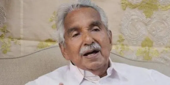 ആരോഗ്യനില മെച്ചപ്പെടുന്നു; ഉമ്മന്‍ചാണ്ടിയെ ഇന്ന് ബംഗളൂരിലേക്ക് എയര്‍ലിഫ്റ്റ്‌ ചെയ്തേക്കില്ല