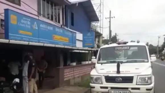 തിരൂര്‍ കനറാ ബാങ്ക് എടിഎമ്മില്‍ കവര്‍ച്ചശ്രമം; ഗ്യാസ് കട്ടർ ഉപയോഗിച്ചാണ് എടിഎം തുറക്കാൻ ശ്രമം നടന്നത്