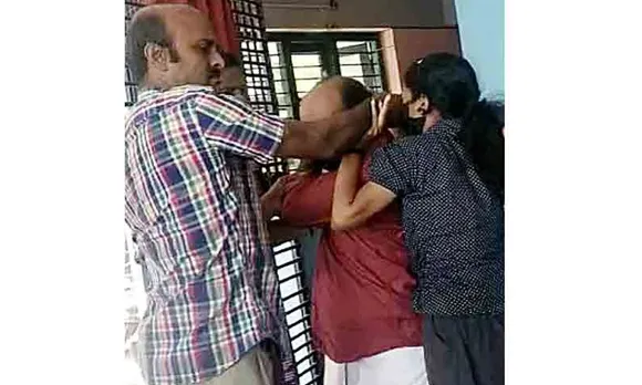 കാട്ടാക്കടയിലെ ആനവണ്ടി ആപ്പീസിലെ കാട്ടാക്കടിയൻമാരായ സാറൻമാർക്ക് ഗുഡ് സർവീസ് എൻട്രി കൊടുക്കണേ സർക്കാരേ.!