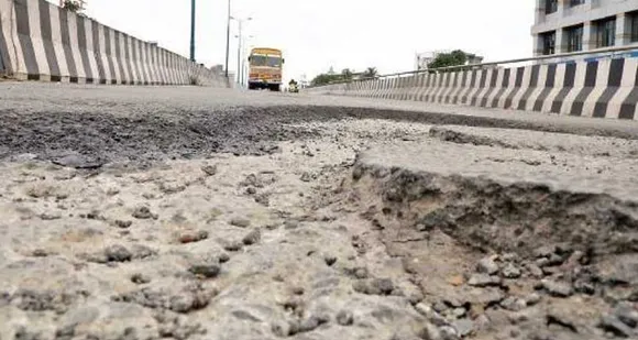 നാലുവർഷം മുൻപ് 42 കോടിക്ക് പണിത പാലം ഇപ്പോൾ 17 കോടിക്ക് അതും 100 വർഷ ഗ്യാരണ്ടിയോടെ പൂർത്തിയാക്കാൻ കഴിയുമെന്ന് മെട്രോമാൻ പറഞ്ഞത് കിഴക്കമ്പലം 20/20 സാരഥി സാബു ജേക്കബ് പറഞ്ഞ കാര്യങ്ങള്‍ ശരിവയ്ക്കുന്നത്. അഴിമതിയുടെ പാലാരിവട്ടം പൊരുള്‍ !