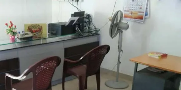 ജനസേവ കേന്ദ്രങ്ങൾ അമിത ചാർജ്ജ് ഈടാക്കുന്നത് തടയണമെന്നാവശ്യപ്പെട്ട് പൊതുജനം