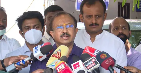 യുക്രൈനില്‍ നിന്ന് ഇന്ത്യക്കാരെ നിര്‍ബന്ധമായി തല്‍ക്കാലം ഒഴിപ്പിക്കില്ലെന്ന് കേന്ദ്രമന്ത്രി വി.മുരളീധരന്‍; തിരിച്ചു വരാൻ താൽപര്യമുള്ളവരെയെല്ലാം മടക്കിക്കൊണ്ട് വരും