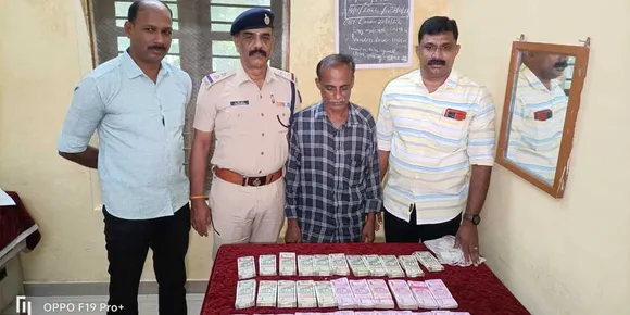 പാലക്കാട് ട്രെയിനിൽ കടത്തിക്കൊണ്ടുവന്ന 44 ലക്ഷം രൂപയുടെ കുഴൽപ്പണവുമായി തമിഴ്‌നാട് സ്വദേശി പിടിയിൽ