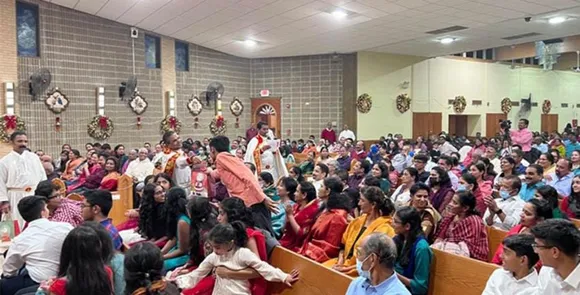 ചിക്കാഗോ സെന്റ് മേരീസ് ക്‌നാനായ ഇടവകയില്‍തിരുപ്പിറവി തിരുനാള്‍ ഭക്ത്യാദരപൂര്‍വ്വം ആഘോഷിച്ചു