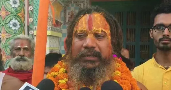 ഒക്ടോബര്‍ രണ്ടിനകം ഇന്ത്യ ഹിന്ദു രാഷ്ട്രമായി പ്രഖ്യാപിച്ചില്ലെങ്കില്‍ ജല സമാധി വരിക്കുമെന്ന് ഭീഷണി; ആചാര്യ മഹാരാജ് വീട്ടുതടങ്കലില്‍