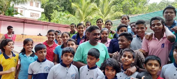 'നീന്തലില്‍ മലയാളി കുട്ടികള്‍ വളരെ മികച്ചവര്‍, കഠിനാധ്വാനം ചെയ്യുന്നവര്‍, പക്ഷേ തുടര്‍ പരിശീലനമില്ലാത്തത് പ്രശ്‌നം ' -പറയുന്നത് പാഞ്ചാ തമ്പു ; ആസ്‌ത്രേലിയയിലെ നമ്പര്‍ വണ്‍ നീന്തല്‍ കോച്ച്.!