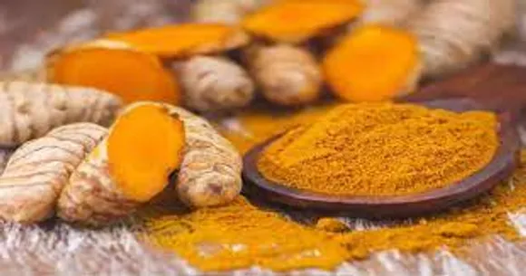 മഞ്ഞളിന്റെ ആരോ​ഗ്യ ​ഗുണങ്ങൾ എന്തൊക്കെയാണെന്ന് നോക്കാം..