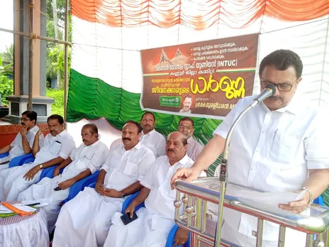 ഏകീകൃത കേരള ദേവസ്വം ബോർഡ് രൂപീകരിക്കണം : കെ മുരളിധരൻ എം.പി