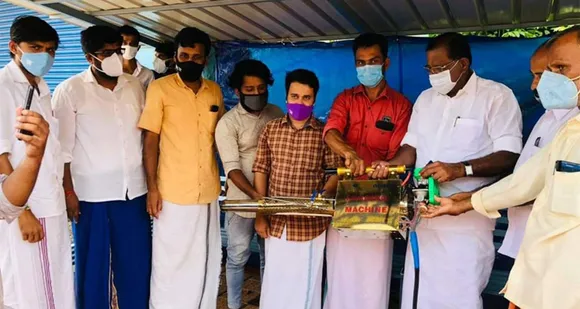 യൂത്ത് കോൺഗ്രസ്‌ ബേഡഡുക്ക മണ്ഡലം കമ്മിറ്റിയുടെ ആഭിമുഖ്യത്തിൽ ഫോഗിങ് മെഷിൻ ചലഞ്ചിലൂടെ വാങ്ങിയ ഫോഗിങ് മെഷിൻ കാസറഗോഡ് എംപി രാജ്‌മോഹൻ ഉണ്ണിത്താൻ സ്വിച്ച് ഓണ്‍ കര്‍മ്മം നിർവഹിച്ചു