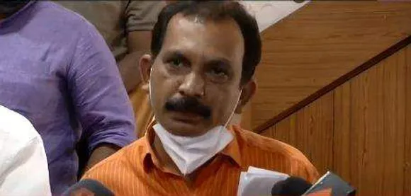 നിയമസഭാ തെരഞ്ഞെടുപ്പിന് മുമ്പേ കൊച്ചിയില്‍ സിപിഎമ്മിന് തിരിച്ചടി. നഗരസഭാ കൗണ്‍സിലര്‍ സിപിഎം വിട്ടു; പാര്‍ട്ടി പരിഗണിച്ചില്ലെന്ന് പരാതി ! കൗണ്‍സിലര്‍ സ്ഥാനം രാജിവെക്കില്ല. യുഡിഎഫുമായി സഹകരിച്ച് പ്രവര്‍ത്തിക്കും