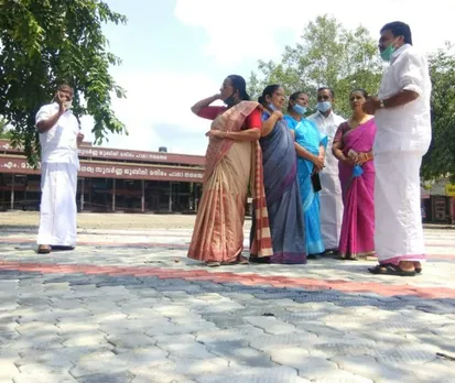 കൊട്ടാരമറ്റം ബസ് സ്റ്റേഷൻ ടൈലുകൾ പാകി നവീകരിച്ചു. ഇനി യാത്രക്കാരും ബസ്സുകളും കുഴിയിൽ വീഴില്ല, നടുവൊടിയില്ല ! പദ്ധതി ചിലവ് 25 ലക്ഷം, പ്രതിവർഷം ലാഭം: 10 ലക്ഷം !