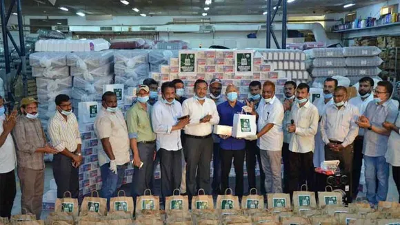 അജ്‌മാൻ ലേബർ ക്യാമ്പിലെ സഹോദരന്മാർക്ക് പെരുന്നാൾ സമ്മാനം നൽകി ദുബൈ കെഎംസിസി  തിരൂരങ്ങാടി മണ്ഡലം കമ്മറ്റി ബലി പെരുന്നാൾ റിലീഫ് പ്രവർത്തനത്തിനു  തുടക്കം കുറിച്ചു