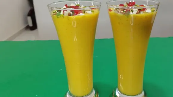 ഈസിയായി ഉണ്ടാക്കാം മാംഗോ മിൽക്ക് ഷേക്ക്...