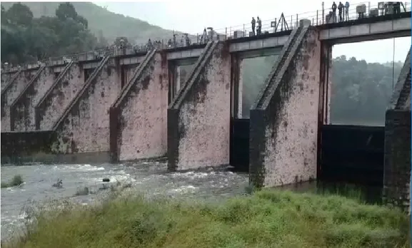 മുല്ലപ്പെരിയാറിൽ നിന്നുള്ള ജലം ഉൾകൊള്ളാനുള്ള പര്യാപ്തത നിലവിൽ ഇടുക്കി ഡാമിനുണ്ട്; ഡാം അടിയന്തരമായി തുറക്കേണ്ടതില്ലെന്ന് കെഎസ് ഇബി