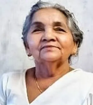 കാരൂർ പരേതനായ കൃഷ്ണൻമാരാരുടെ ഭാര്യ സരോജിനിയമ്മ നിര്യാതയായി