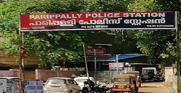 'ഇതാണോ നമ്മൾ അഹങ്കരിക്കുന്ന ദൈവത്തിന്റെ സ്വന്തം നാട്'; നായയുടെ ജഡം റോഡിൽനിന്ന് മാറ്റിയ ആളുടെ അനുഭവക്കുറിപ്പ്